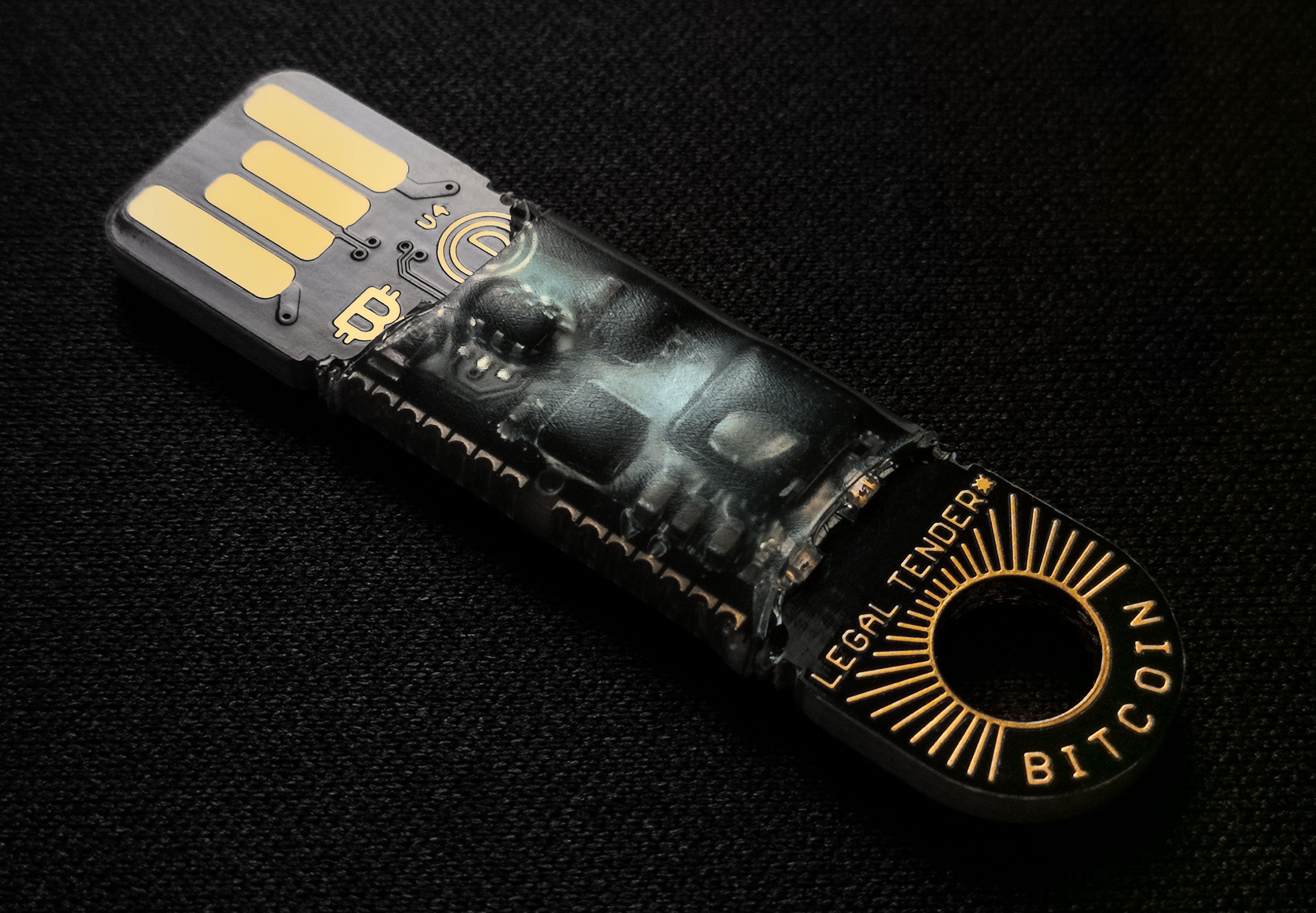 Segurança de carteiras cripto — hardware wallet protegendo ativos digitais